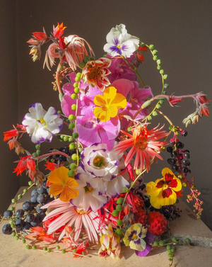 11/23 WORKSHOP: Flower Arranging with MANU